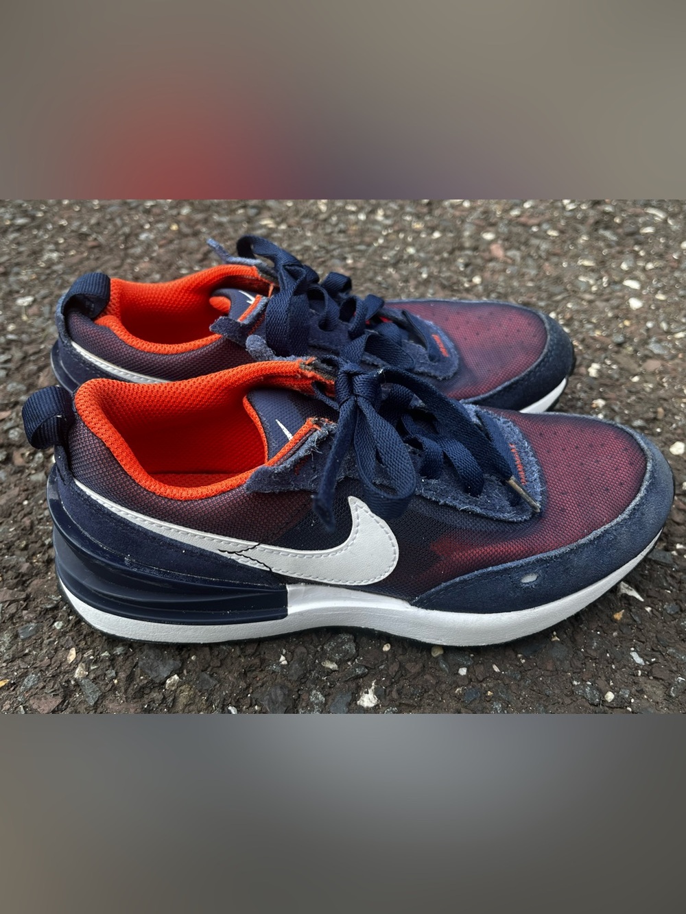 Nike Waffle One Sneakers Kids Size 2Y DC0480-401 EUC - Picture 1 of 6